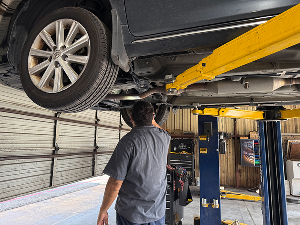 Inspecting Vehicle | Ripley’s Total Car Care
